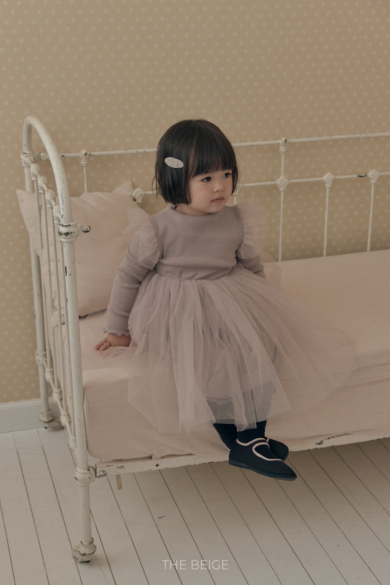 ［The beige］Ribbed Tulle Dress