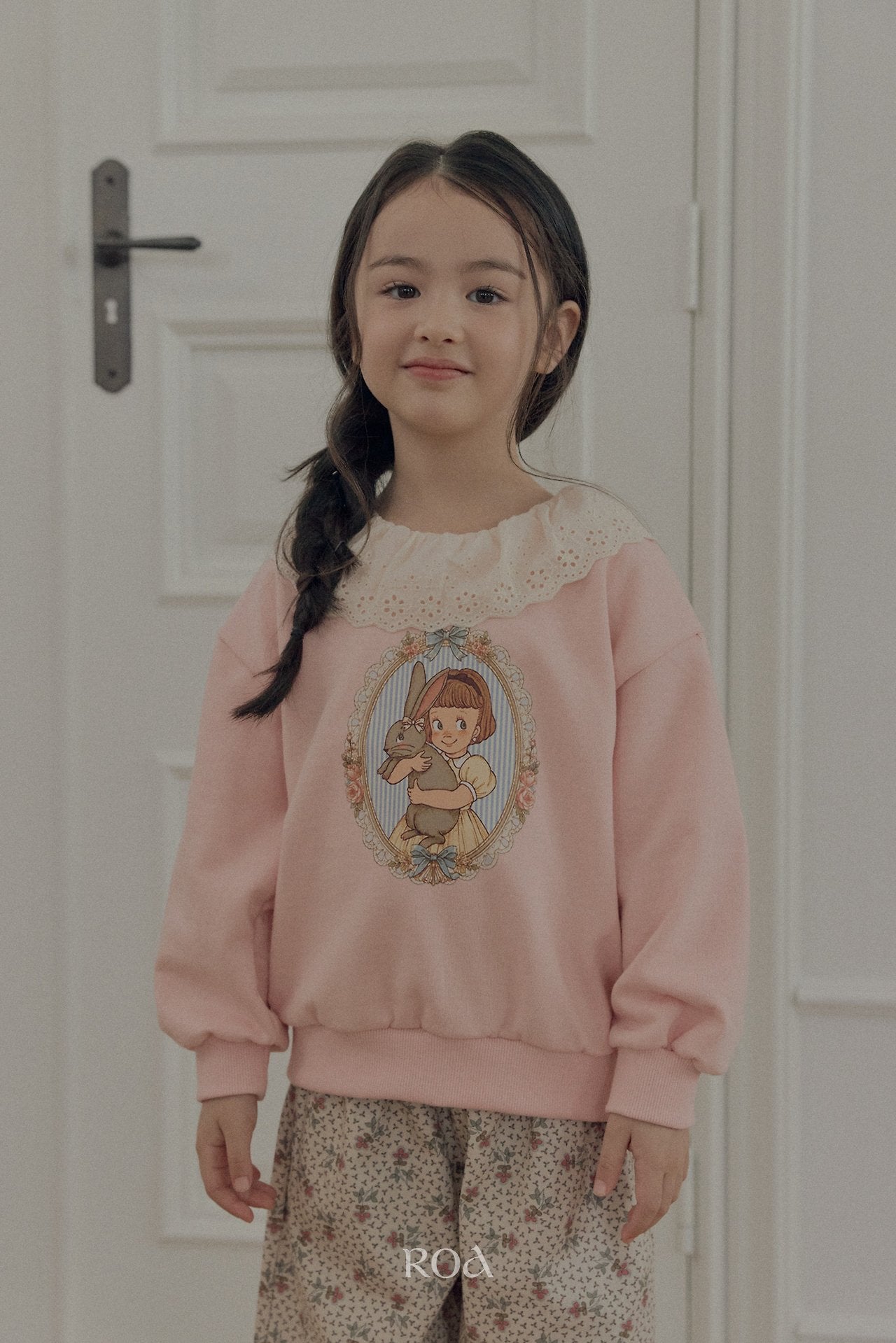 ［ROA］Frill Sweatshirt
