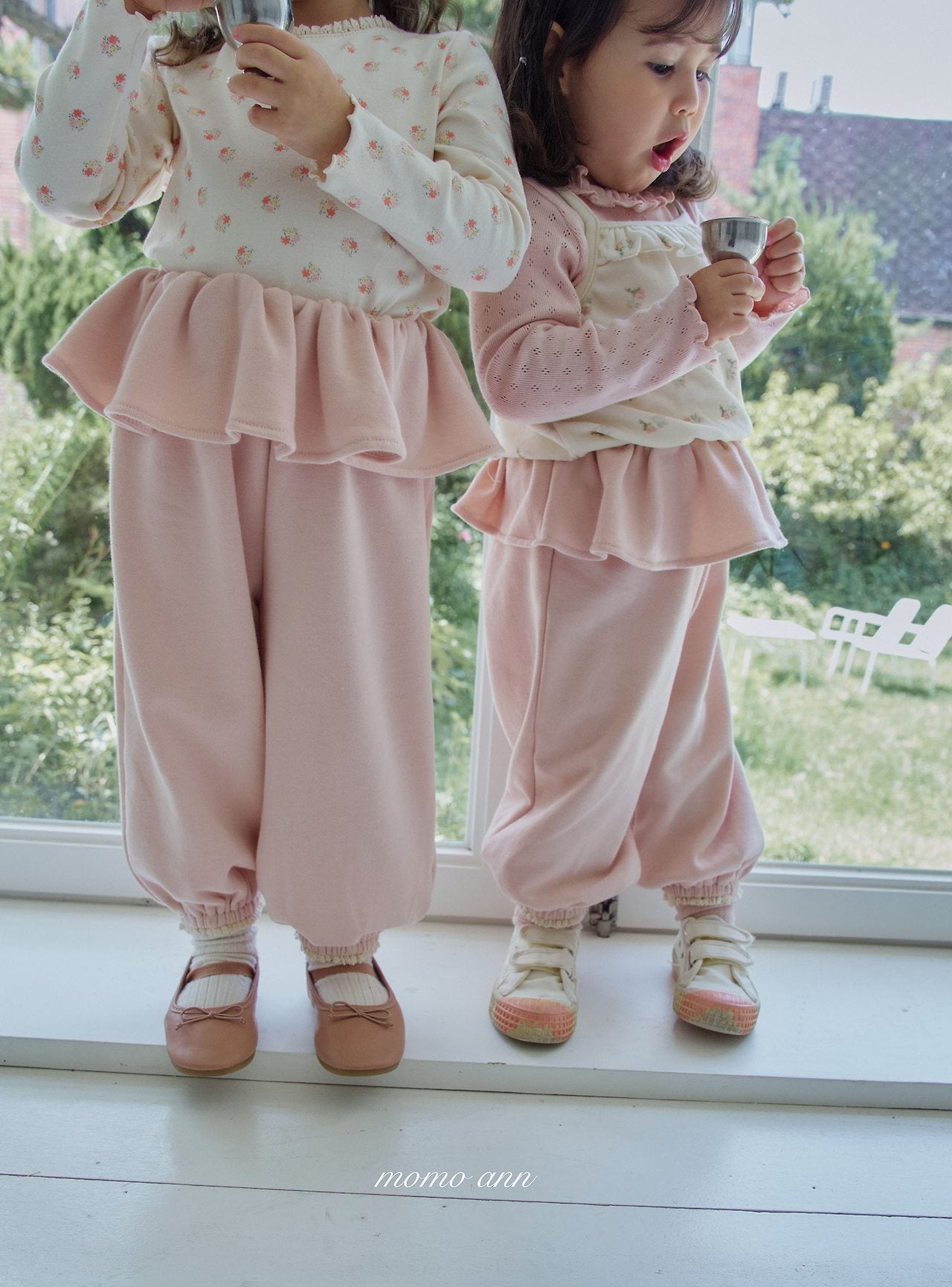 ［momo ann］Frill jogger pants