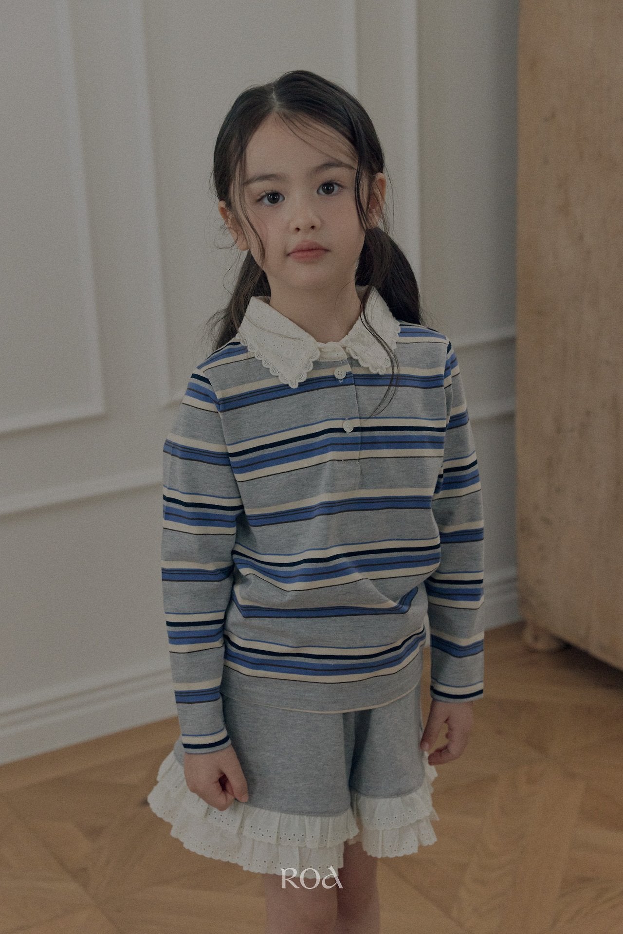 ［ROA］La Vie En Collar Tee