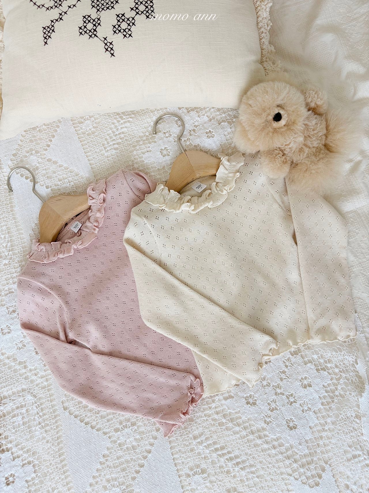 ［momo ann］Eyelet tee