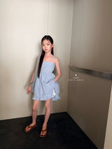 ［comma］Check back open one-piece