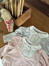 ［marron］Schwarz rompers