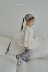 ［momo ann］Eyelet tee