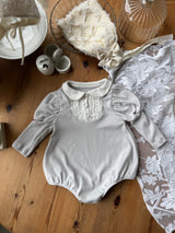 ［marron］Schwarz rompers