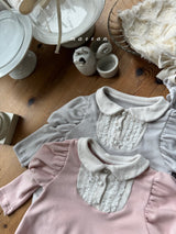 ［marron］Schwarz rompers