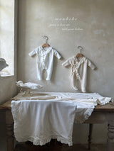 ［monbebe］Frill cozy newborn suit