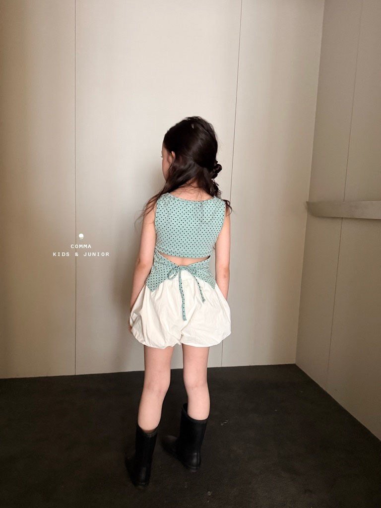 ［comma］Back open dot tee