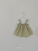 ［aladin］Embroidery sleeveless blouse