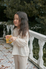 ［gogo picnic］Lena frill tuck blouse