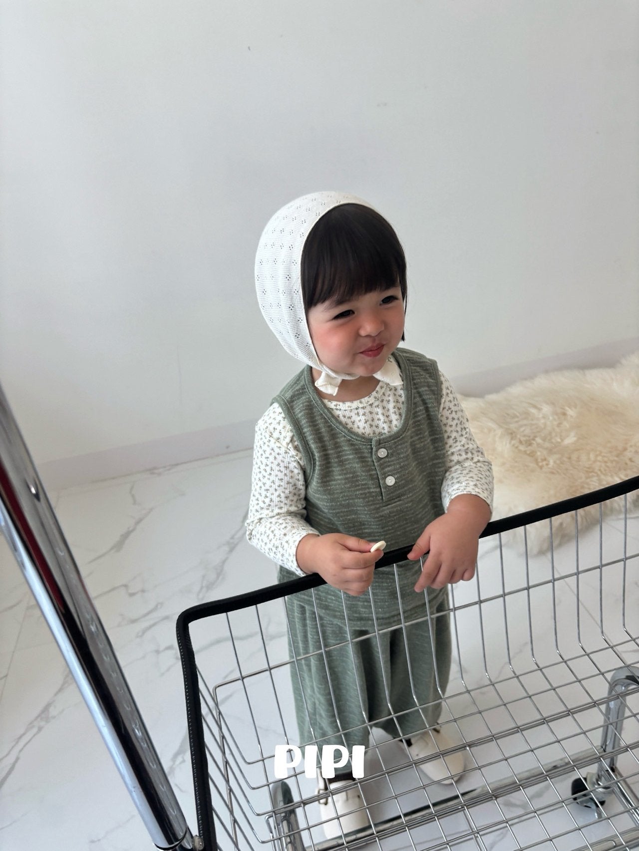 ［pipi］Eyelet scarf