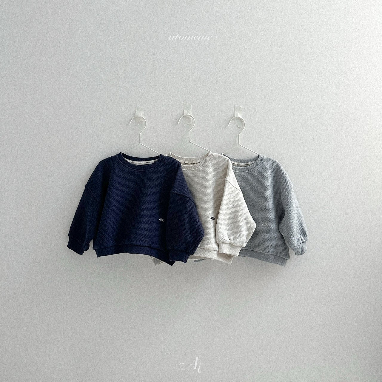 [atomeme] Minimal sweatshirt