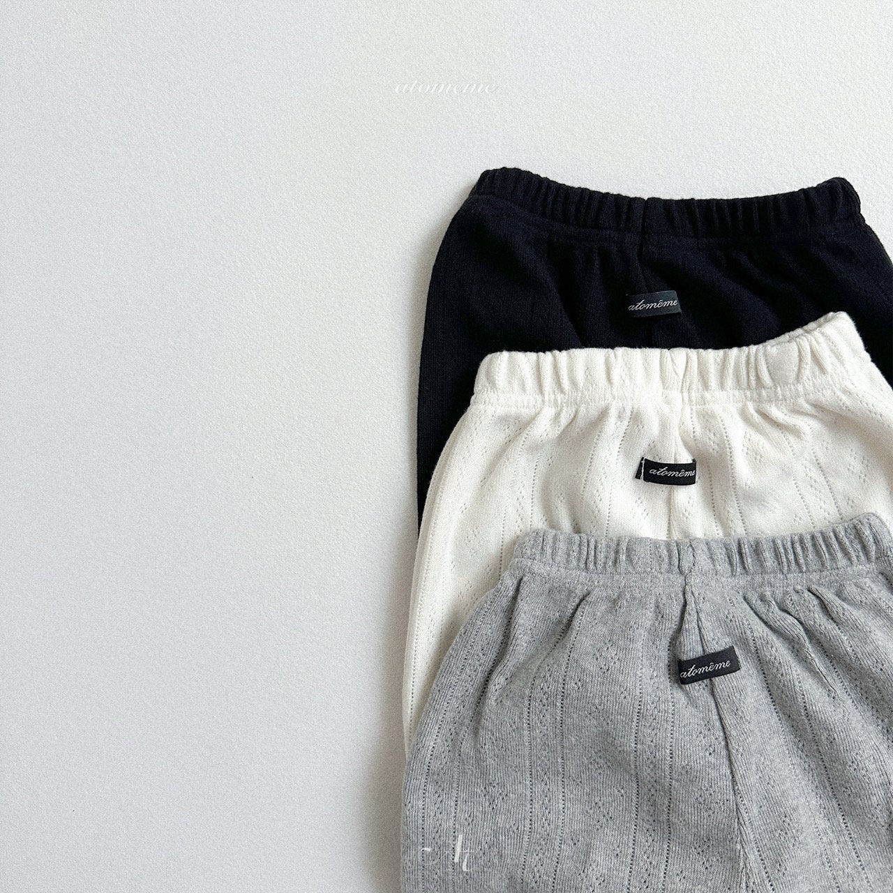 [atomeme] Oh eyelet pants