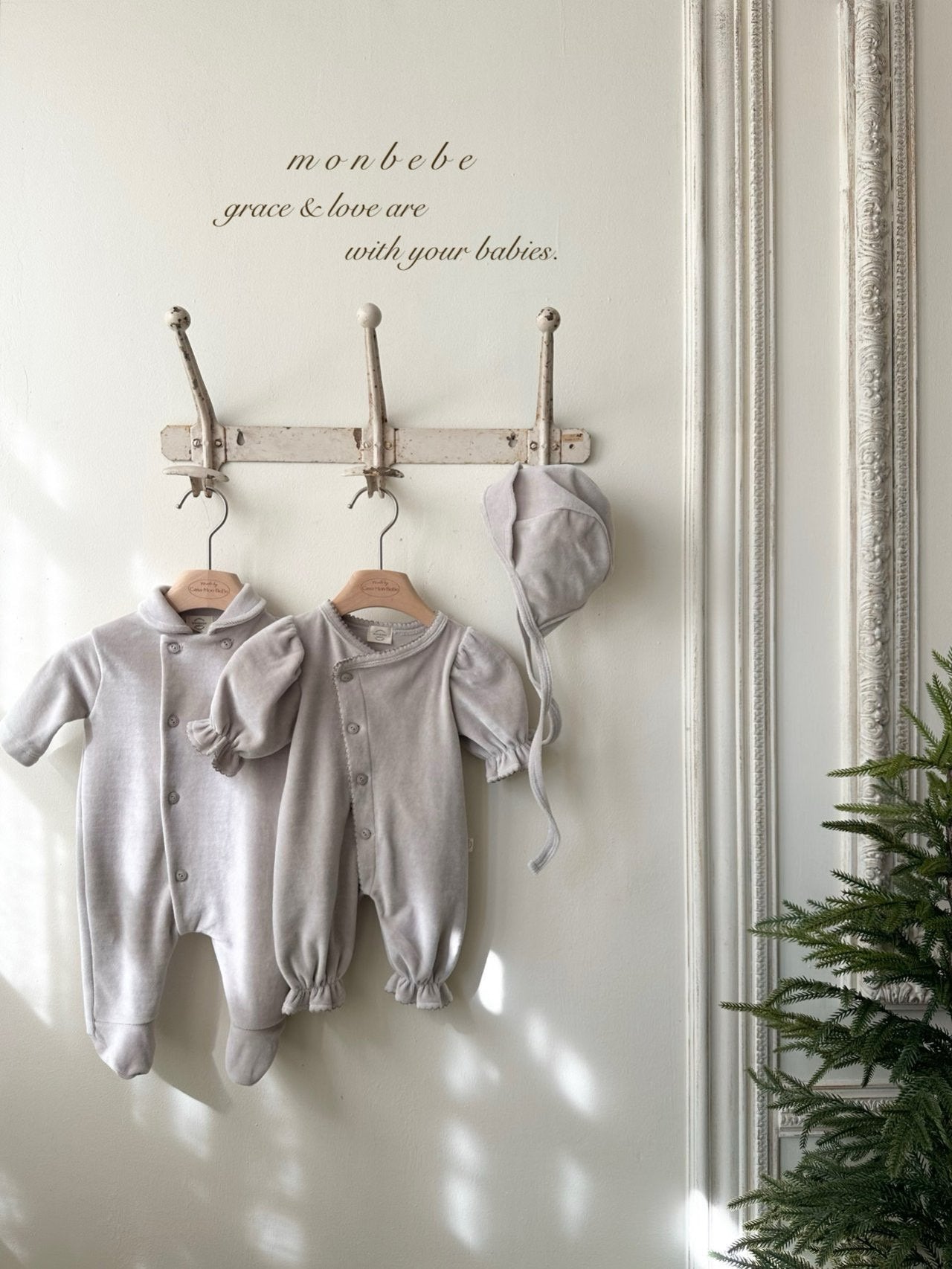 ［monbebe］Loyal rompers