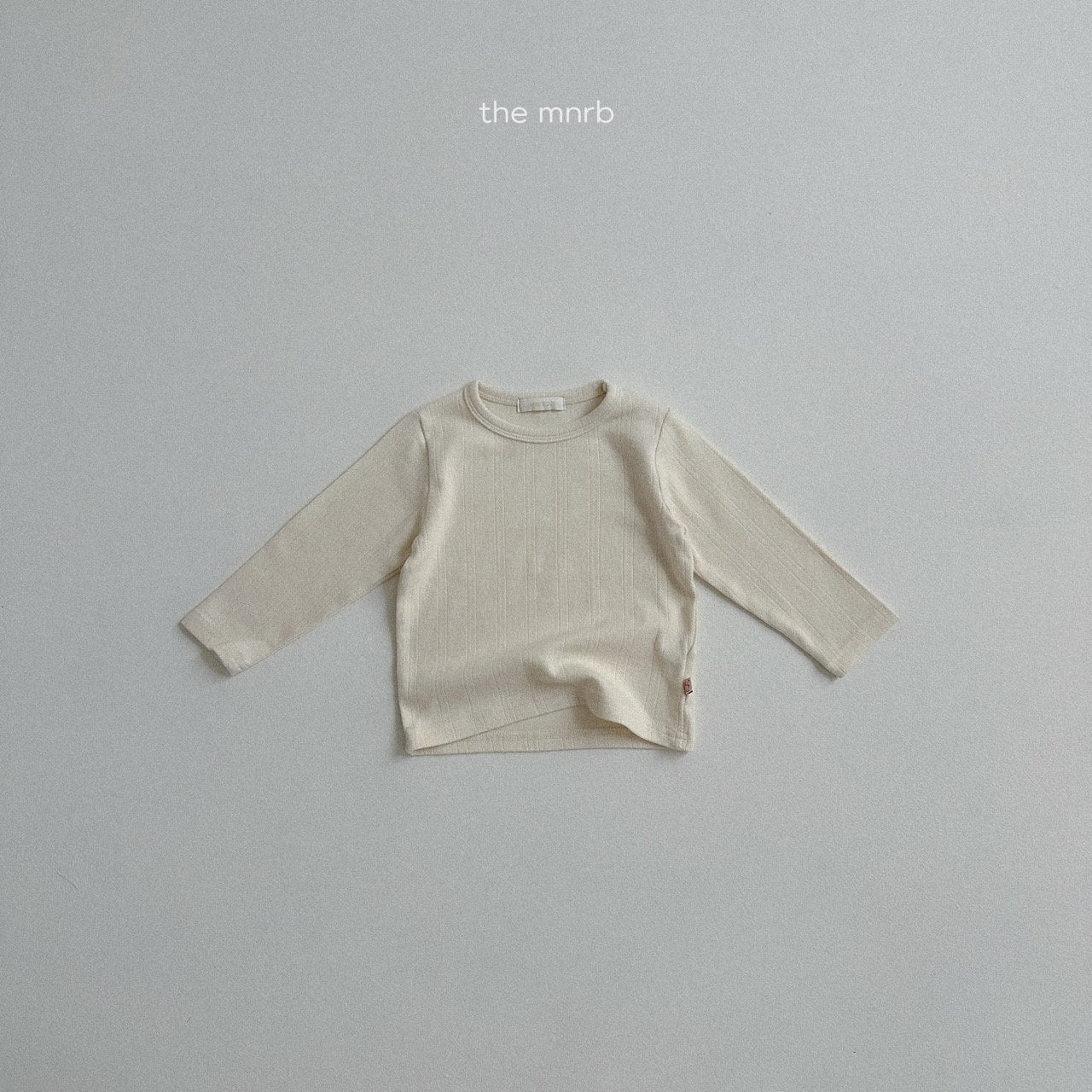[minirobe] Eyelet round tee