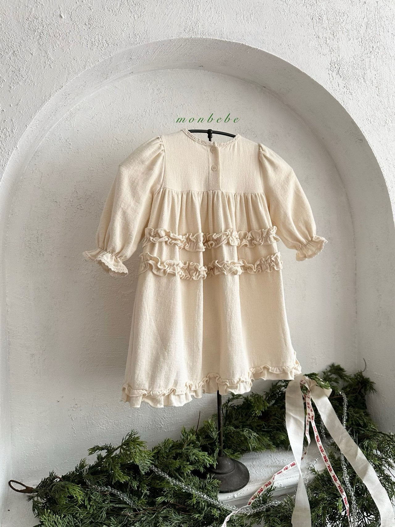 ［monbebe］Merlin frill one-piece (kids)