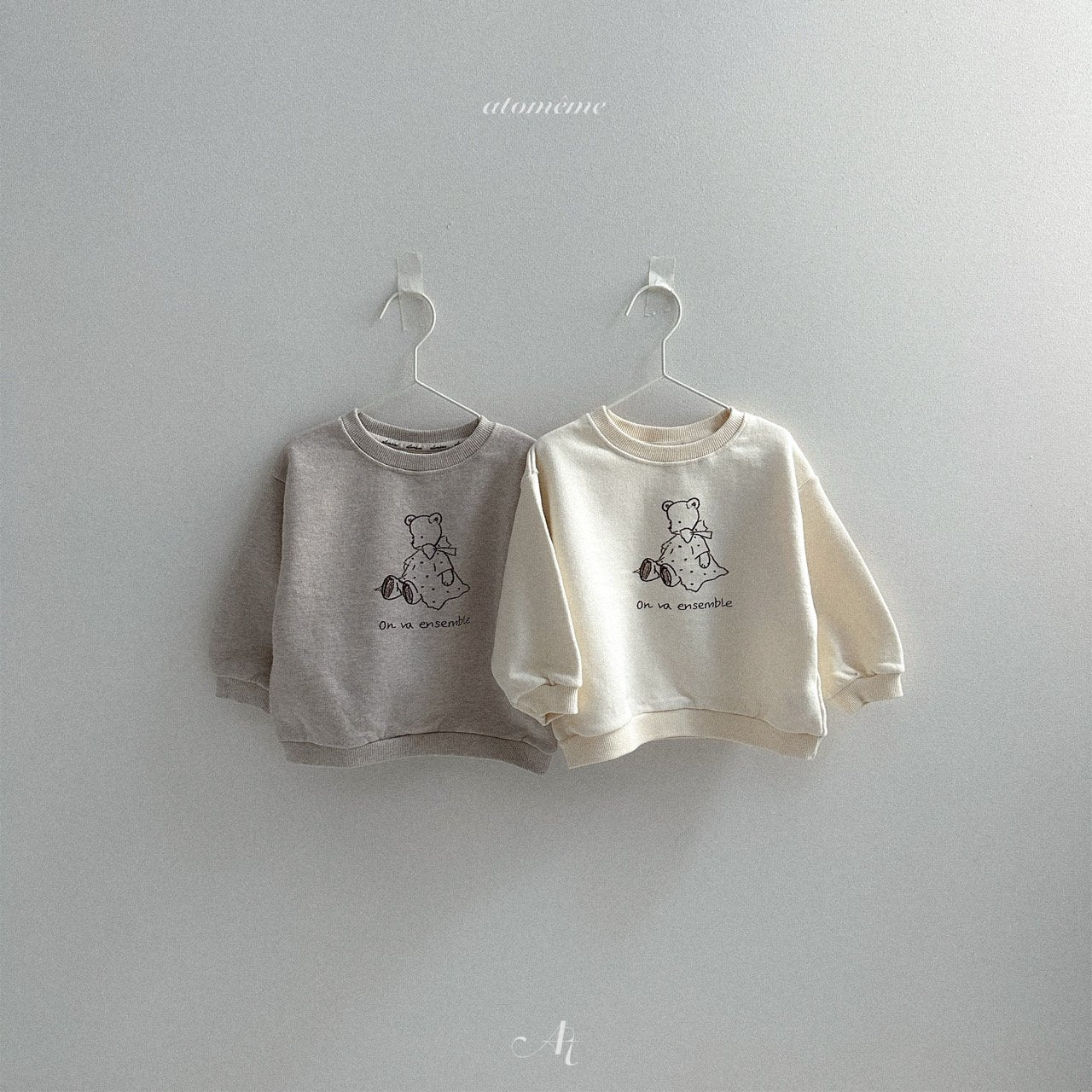 [atomeme] Enni sweatshirt