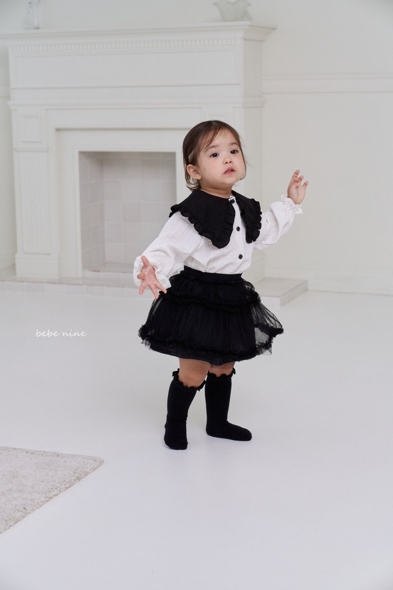 ［bebenine］Frillin Blouse