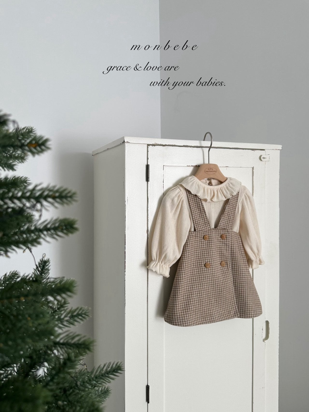 ［monbebe］Window check one-piece