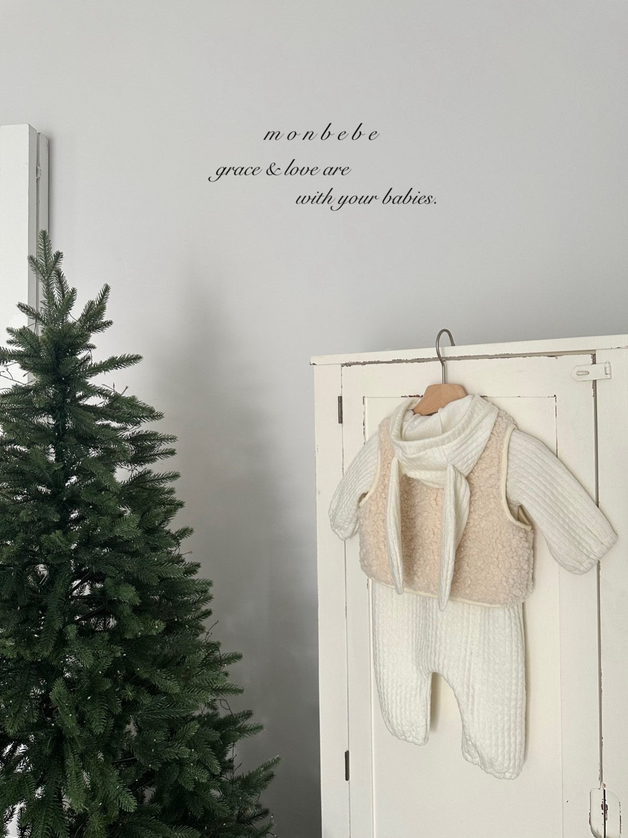 ［monbebe］Bunny knit suit