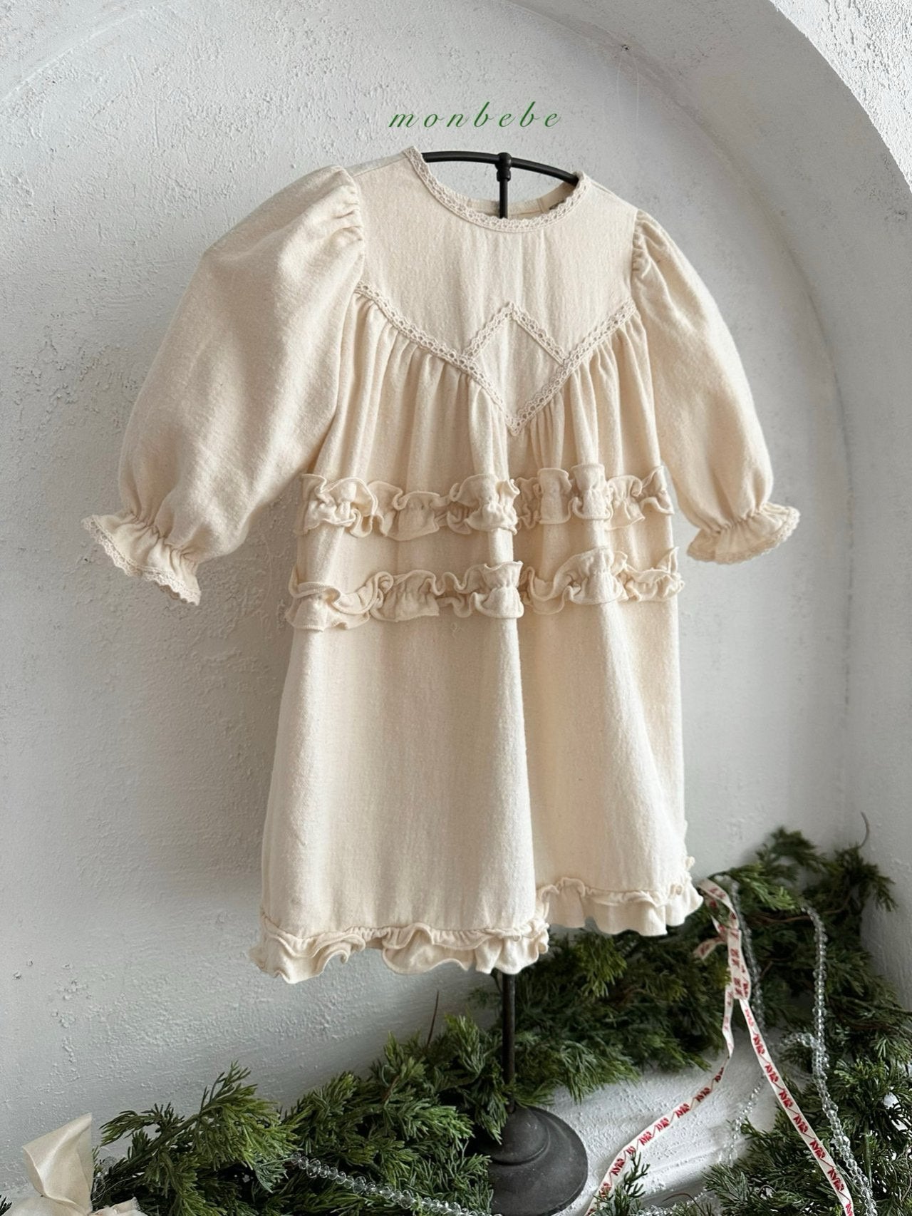 ［monbebe］Merlin frill one-piece (kids)