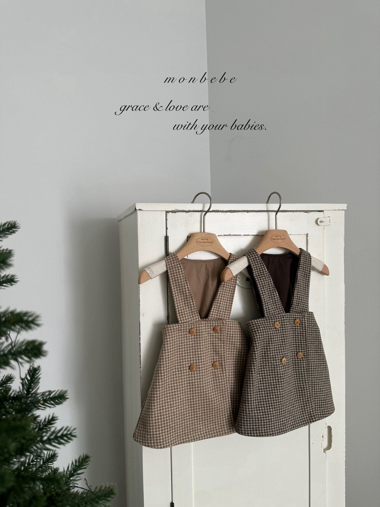 ［monbebe］Window check one-piece