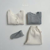 [minirobe] Eyelet round tee
