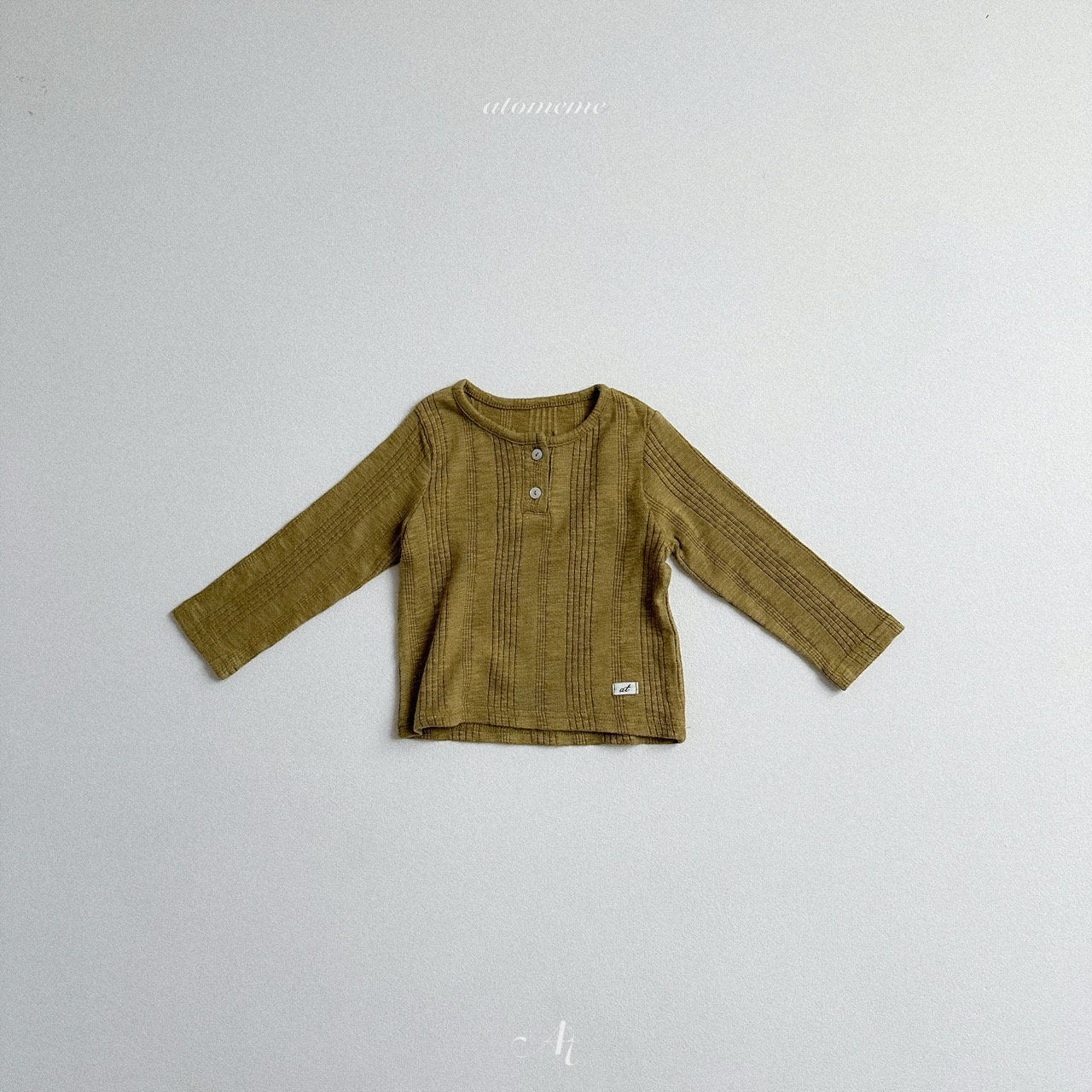 [atomeme] Creme ribbed tee