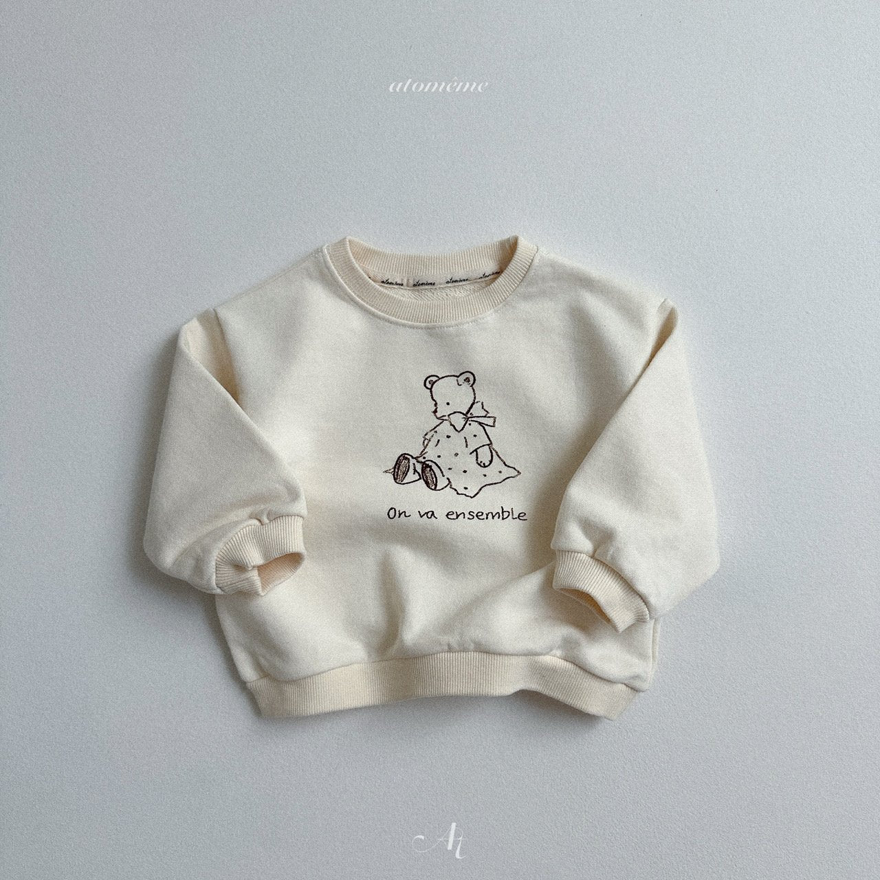 [atomeme] Enni sweatshirt