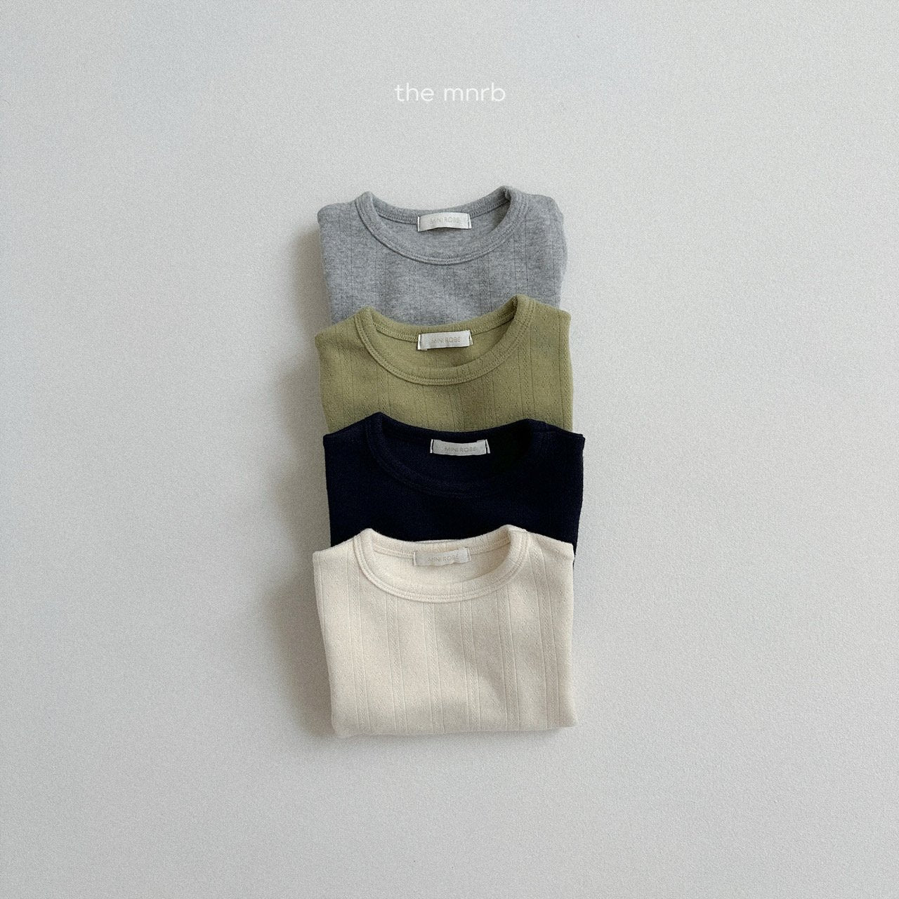 [minirobe] Eyelet round tee
