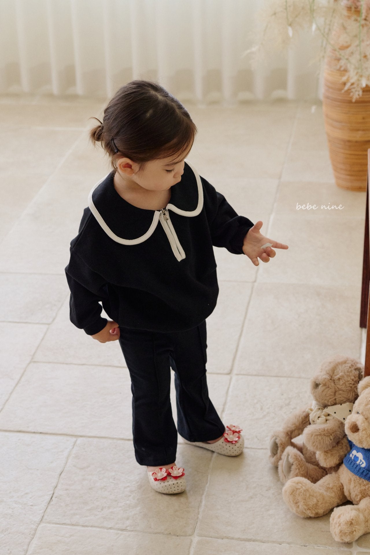 ［bebenine］Milk Zip-Up Sweatshirt