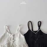 ［LINDO］Flutter ribbon blouse