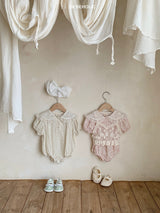 ［bebe holic］Esder flower rompers