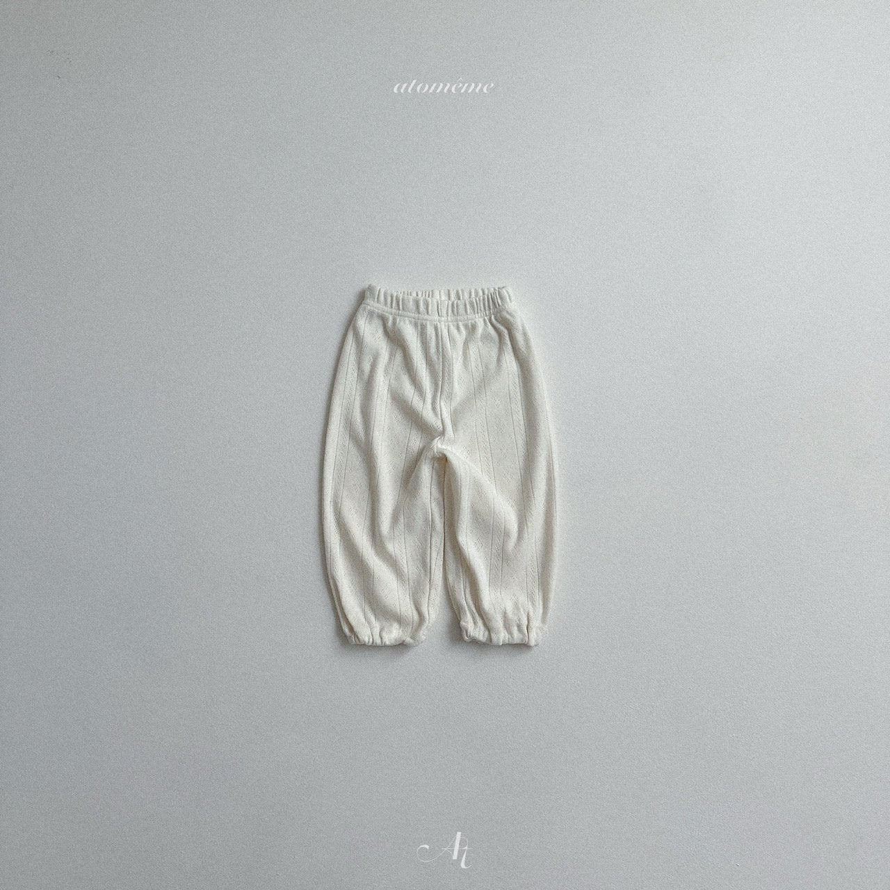 [atomeme] Oh eyelet pants