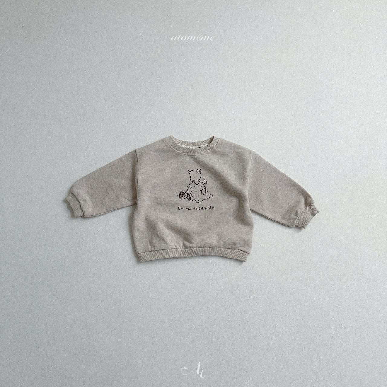 [atomeme] Enni sweatshirt