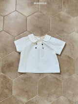 ［bebe holic］Mild double button blouse