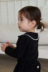 ［bebenine］Lace Round Collar Tee
