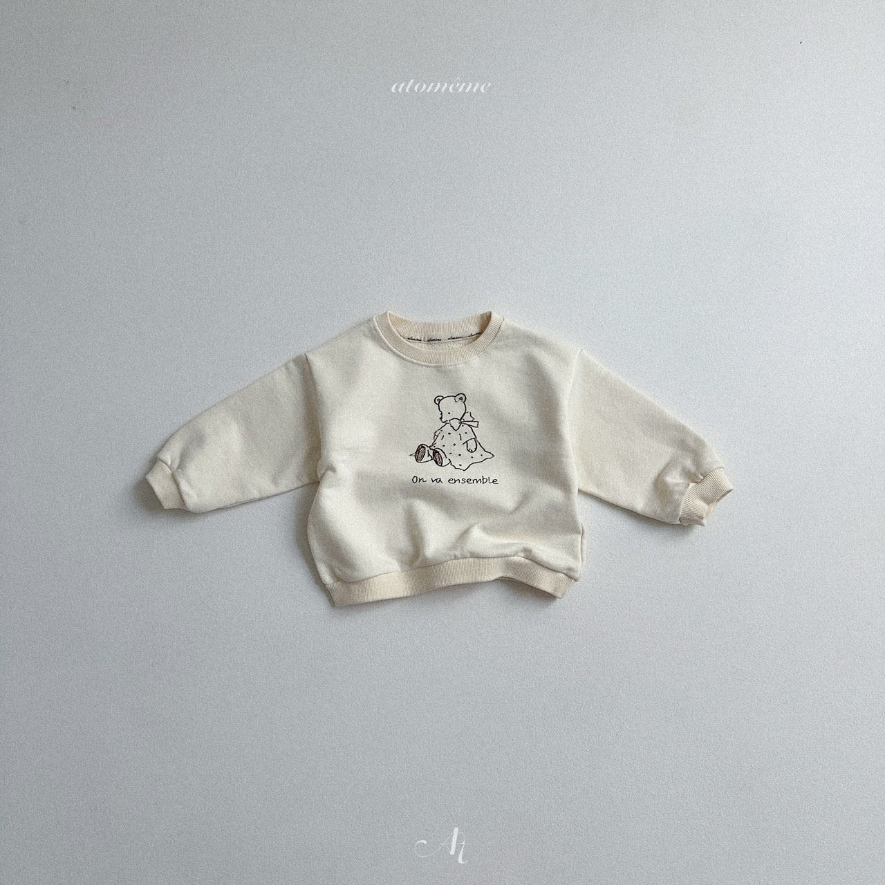[atomeme] Enni sweatshirt