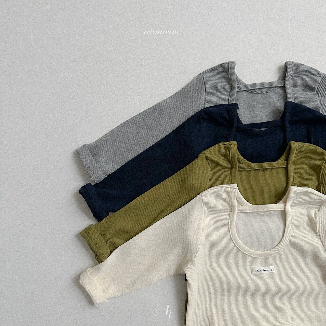 [atomeme] Beni ribbed tee