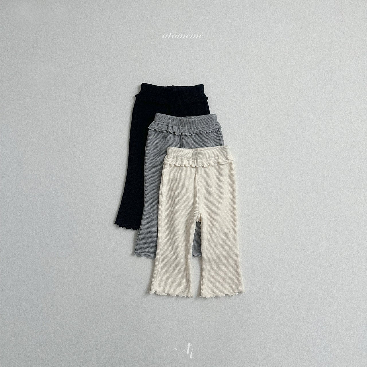 [atomeme] Shue pants