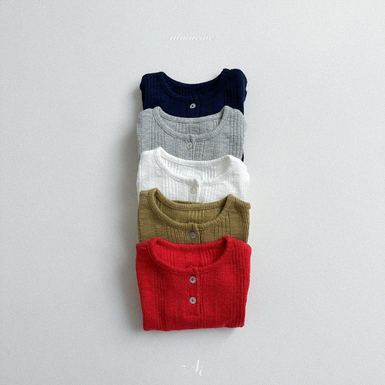 [atomeme] Creme ribbed tee
