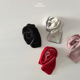 ［LINDO］Mellow embroidery muffler