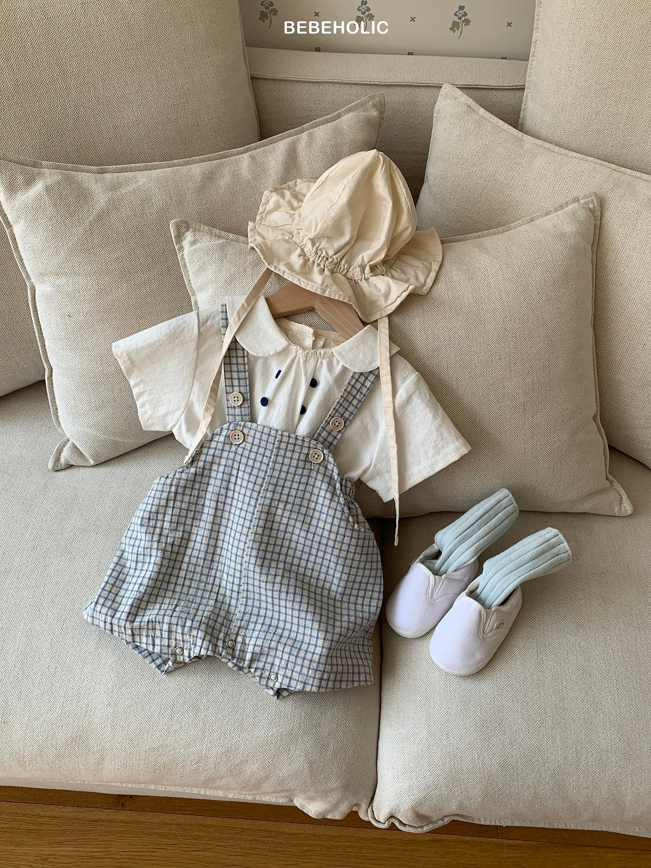 ［bebe holic］Mild double button blouse