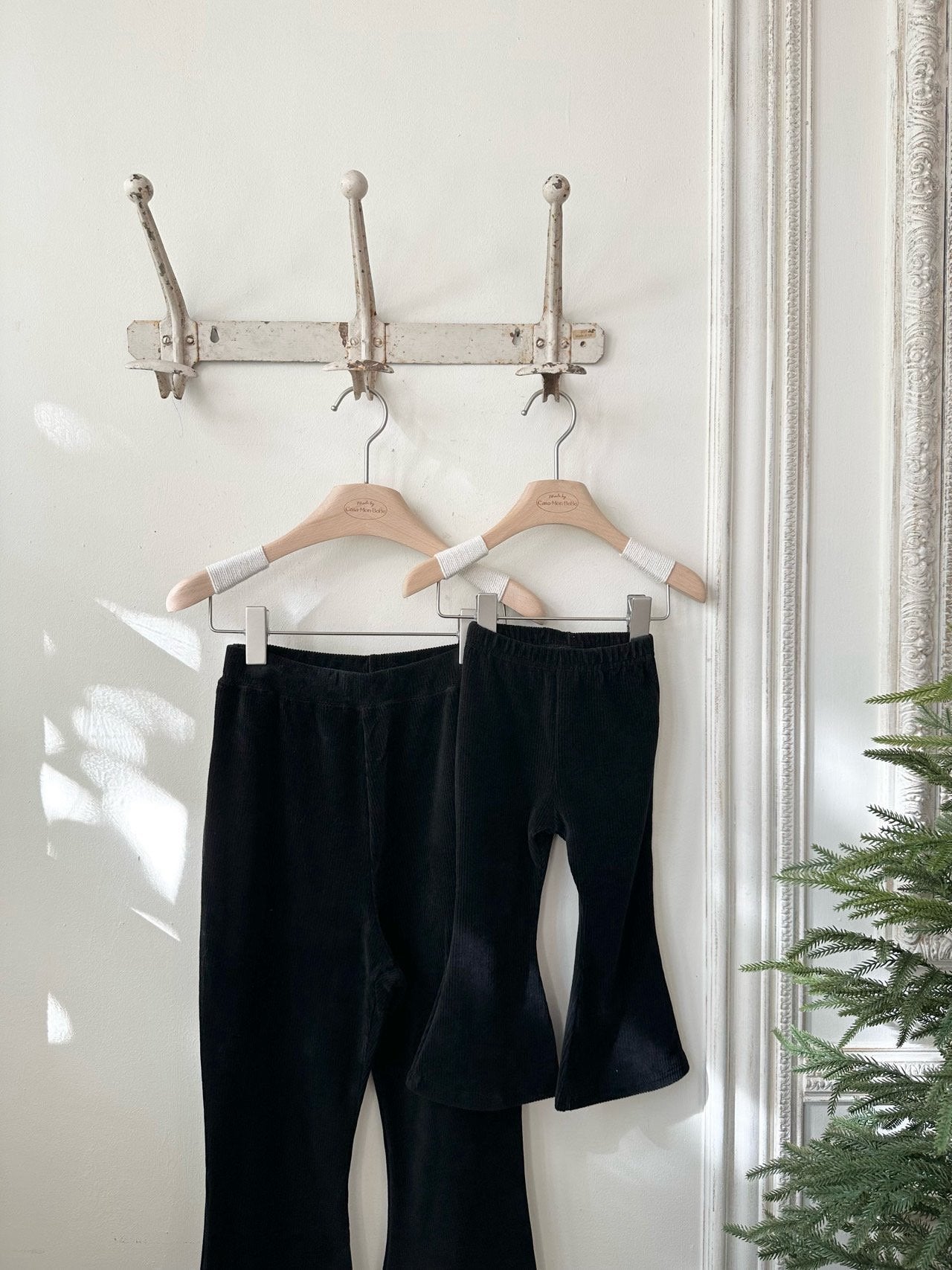 ［monbebe］Corduroy soan flare pants (adult)