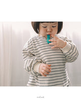 ［MELMEL］Lip stripe tee