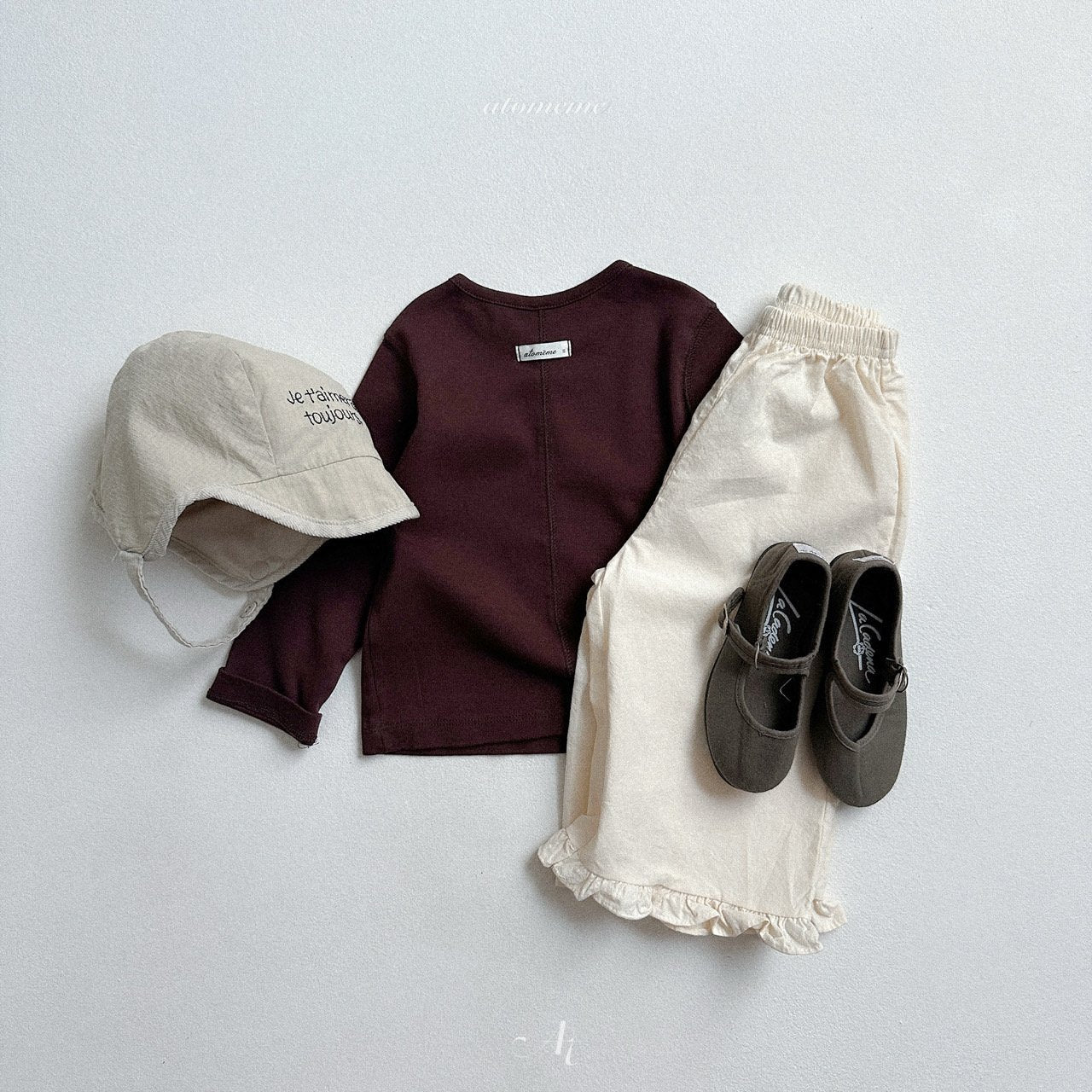 [atomeme] Ous ruffle pants