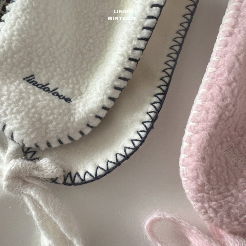 ［LINDO］Mellow embroidery ear muffler