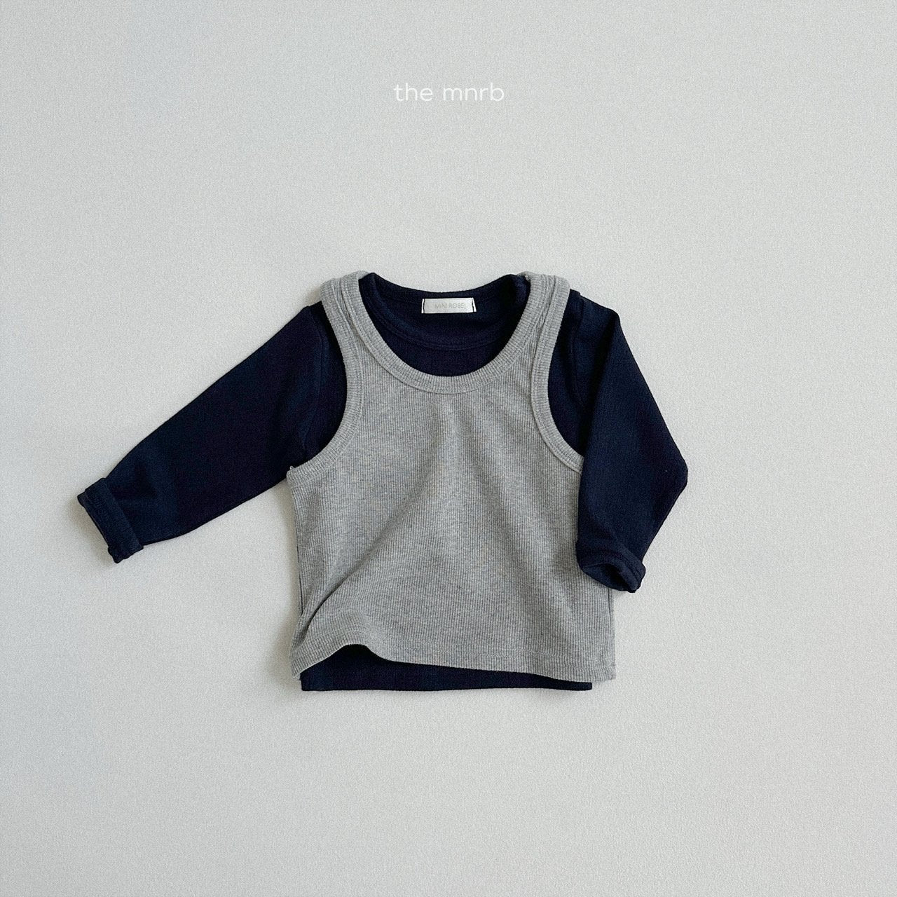 [minirobe] Eyelet round tee