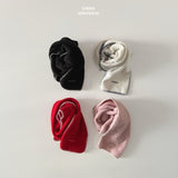 ［LINDO］Mellow embroidery muffler