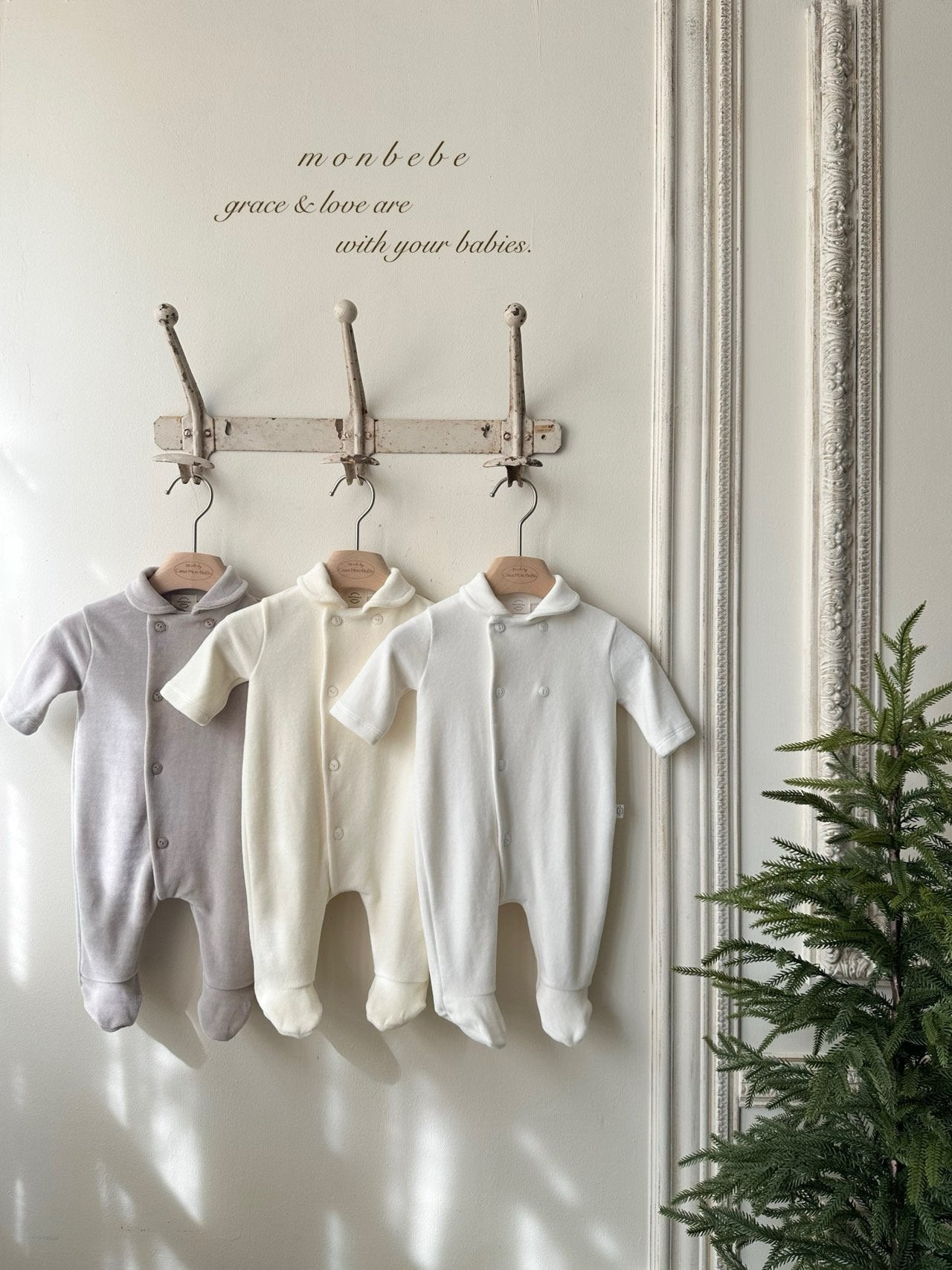 ［monbebe］Loyal rompers